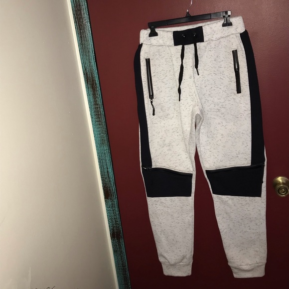 Steve’s Jeans Sweats - Picture 1 of 6
